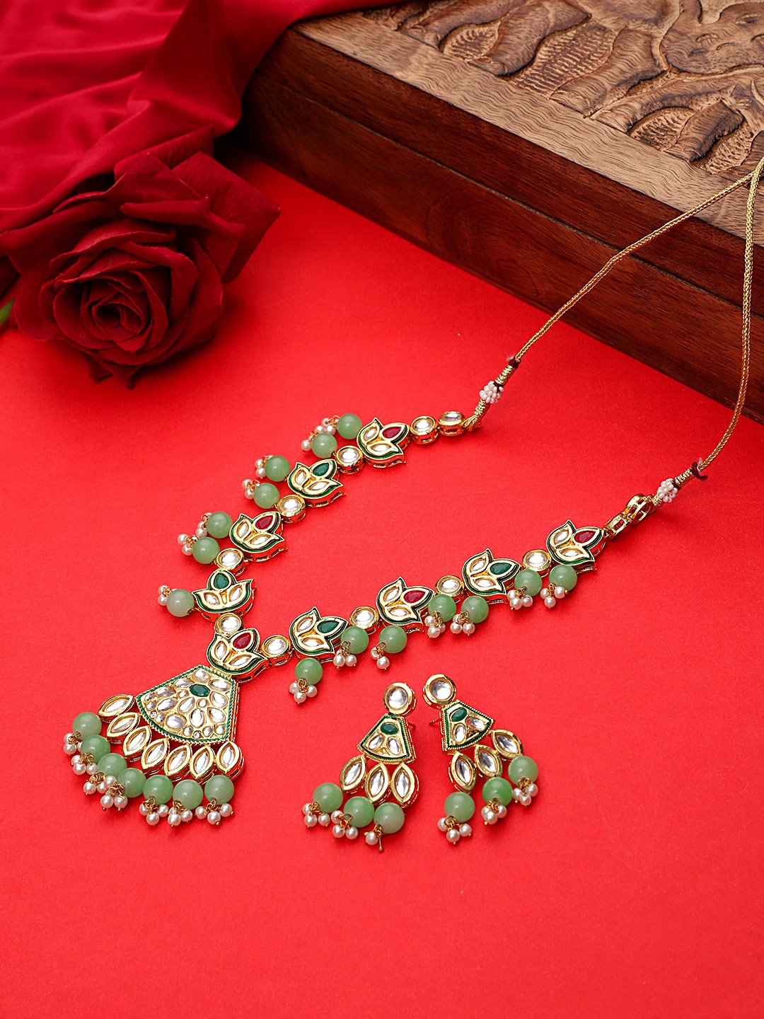 

STEORRA JEWELS Gold Plated Green & White Kundan Studded & Beaded Jewellery Set