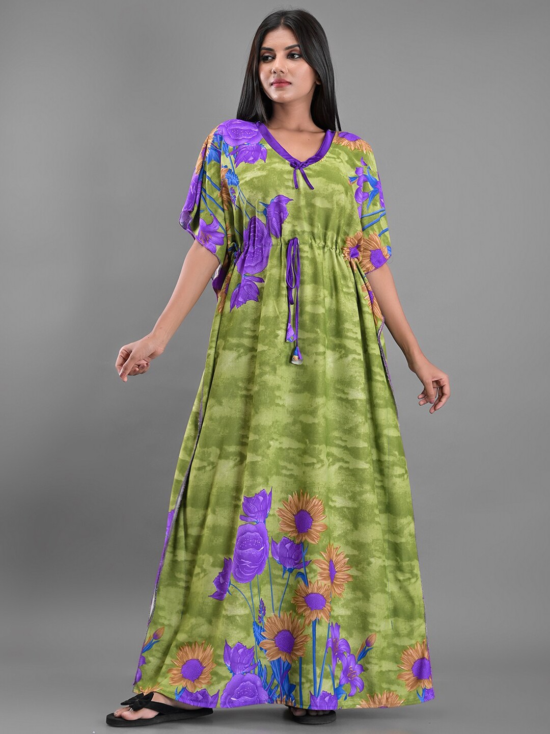 

Apratim Green Printed Maxi Nightdress