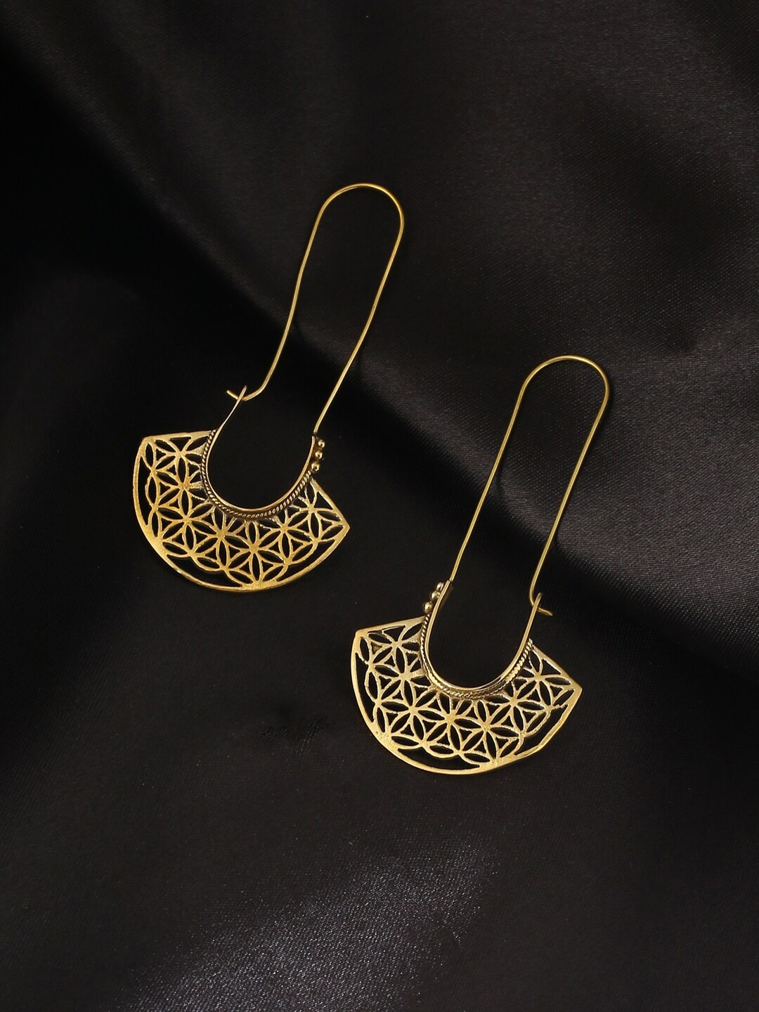 

kashwini Gold-Toned Contemporary Half Hoop Earrings