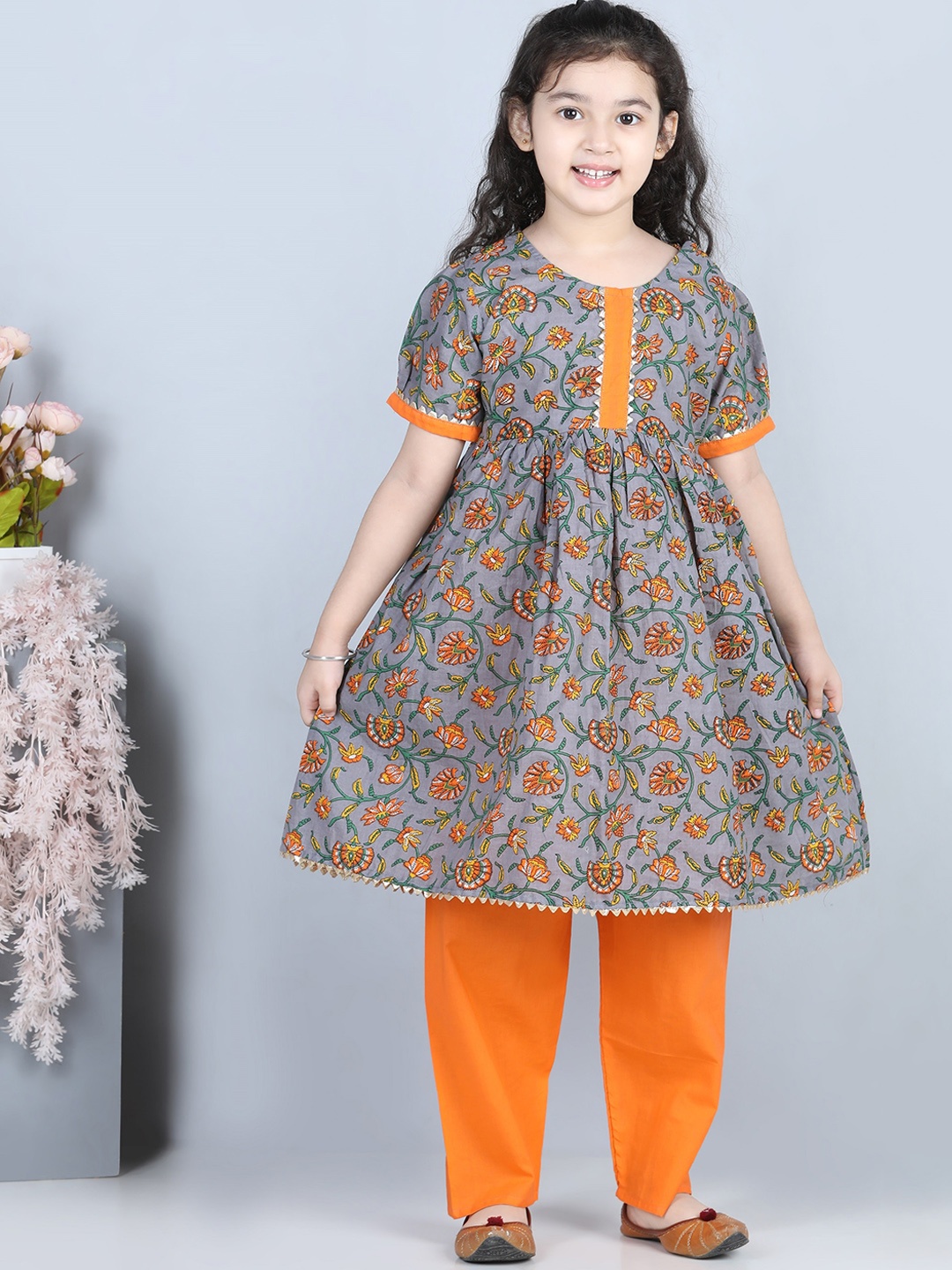 

ADIVA Girls Grey Floral Printed Pleated Kurta with Palazzos & With Dupatta