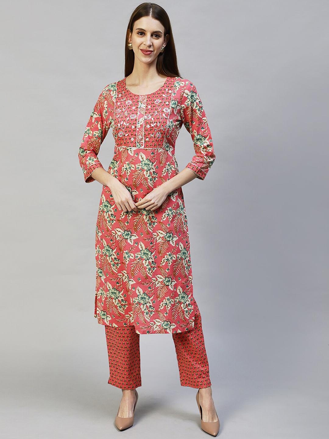 

FASHOR Women Pink Floral Gotta Patti Pure Cotton Kurta with Trousers