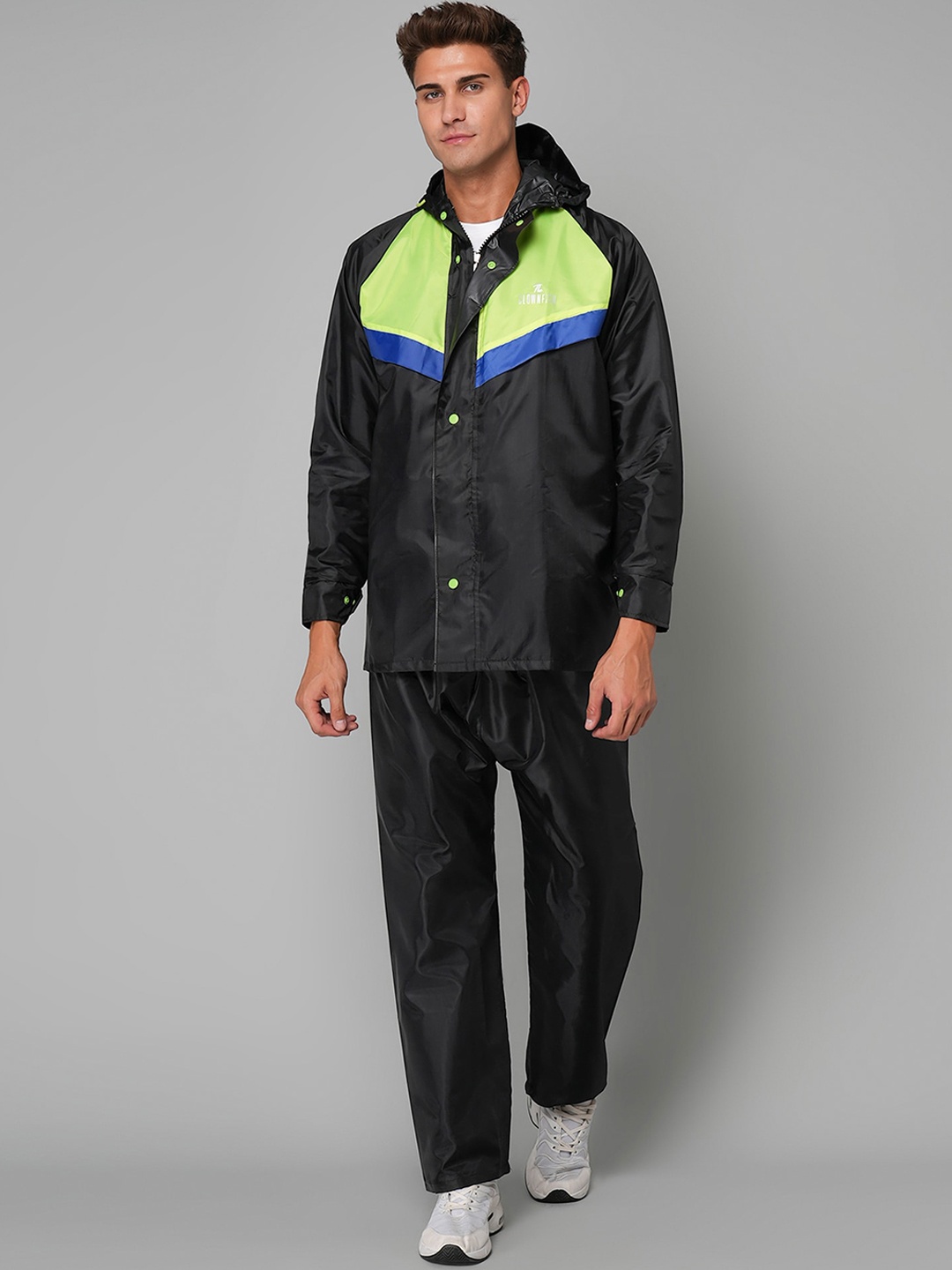 

THE CLOWNFISH Men Black Solid Waterproof Double Layer Rain Suit