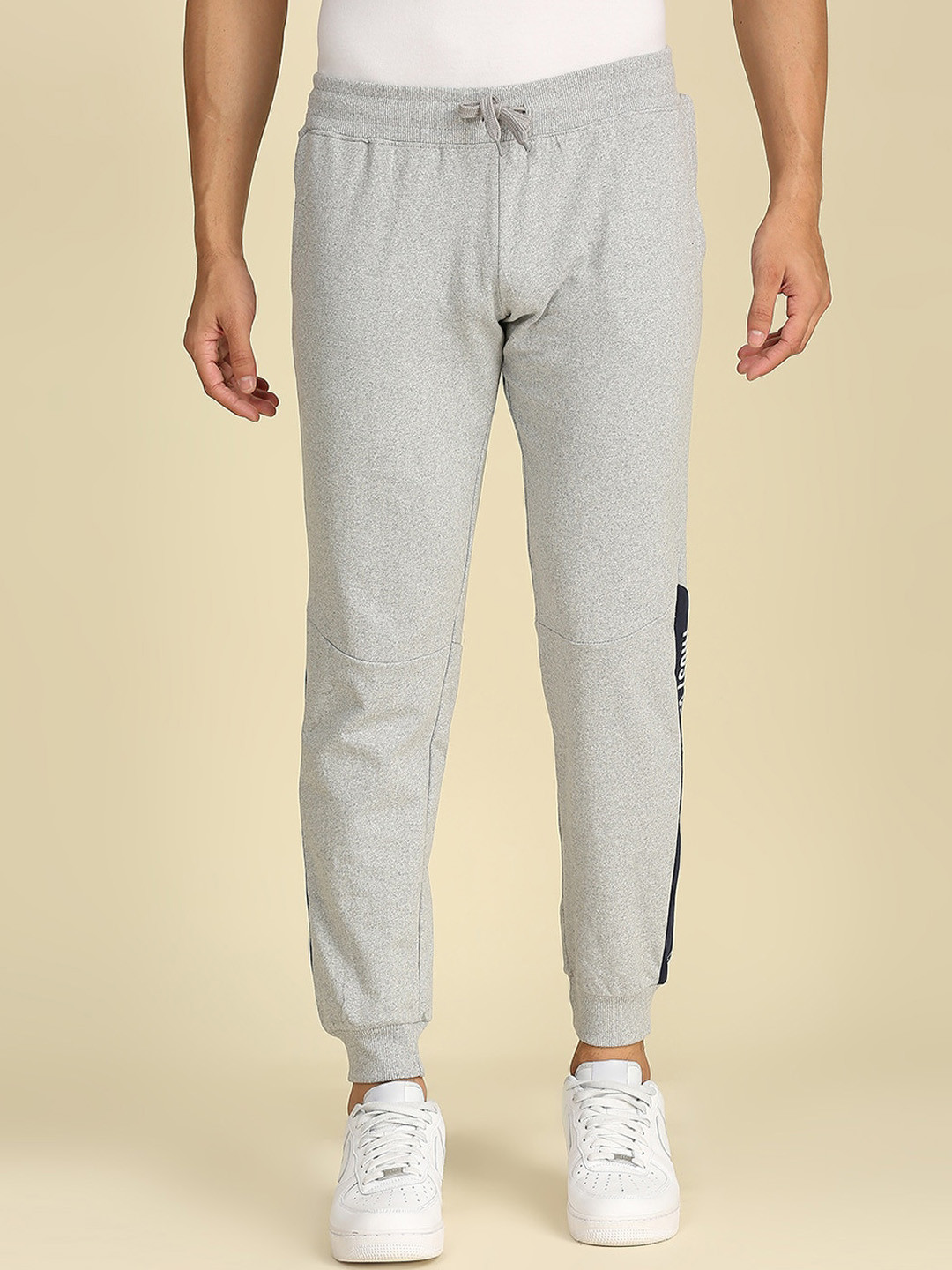 

High Star Men Grey Melange Solid Slim Fit Joggers