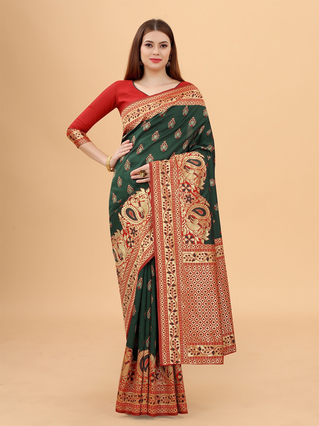 

WELL WORN Red & Green Woven Design Zari Silk Cotton Banarasi Saree