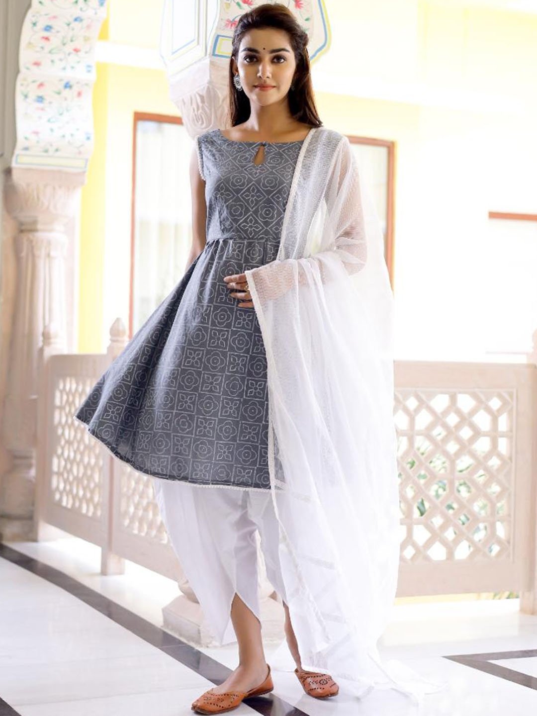 

Baisacrafts Women Grey Handblock Printed Cotton Kurti with Dhoti & Dupatta