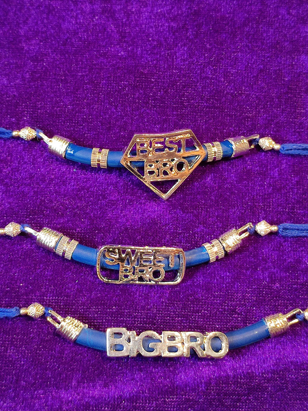 

CRAYTON Men Pack Of 3 Silver-Toned Designed & Blue Threaded Rakhi