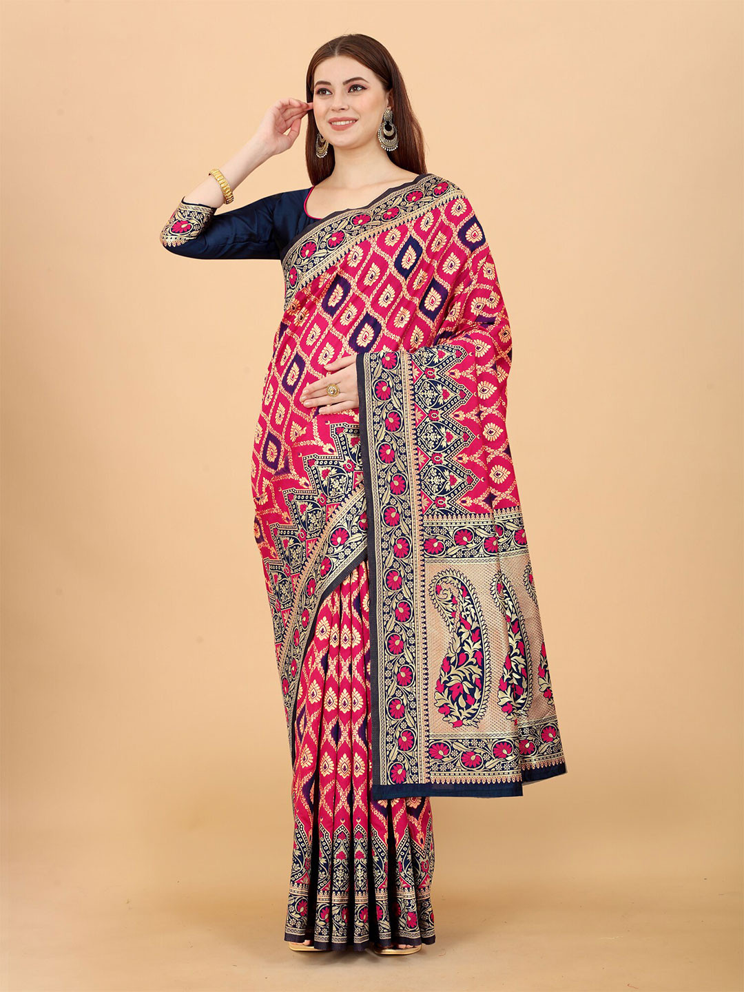 

WELL WORN Pink & Gold-Toned Woven Design Zari Silk Cotton Banarasi Saree