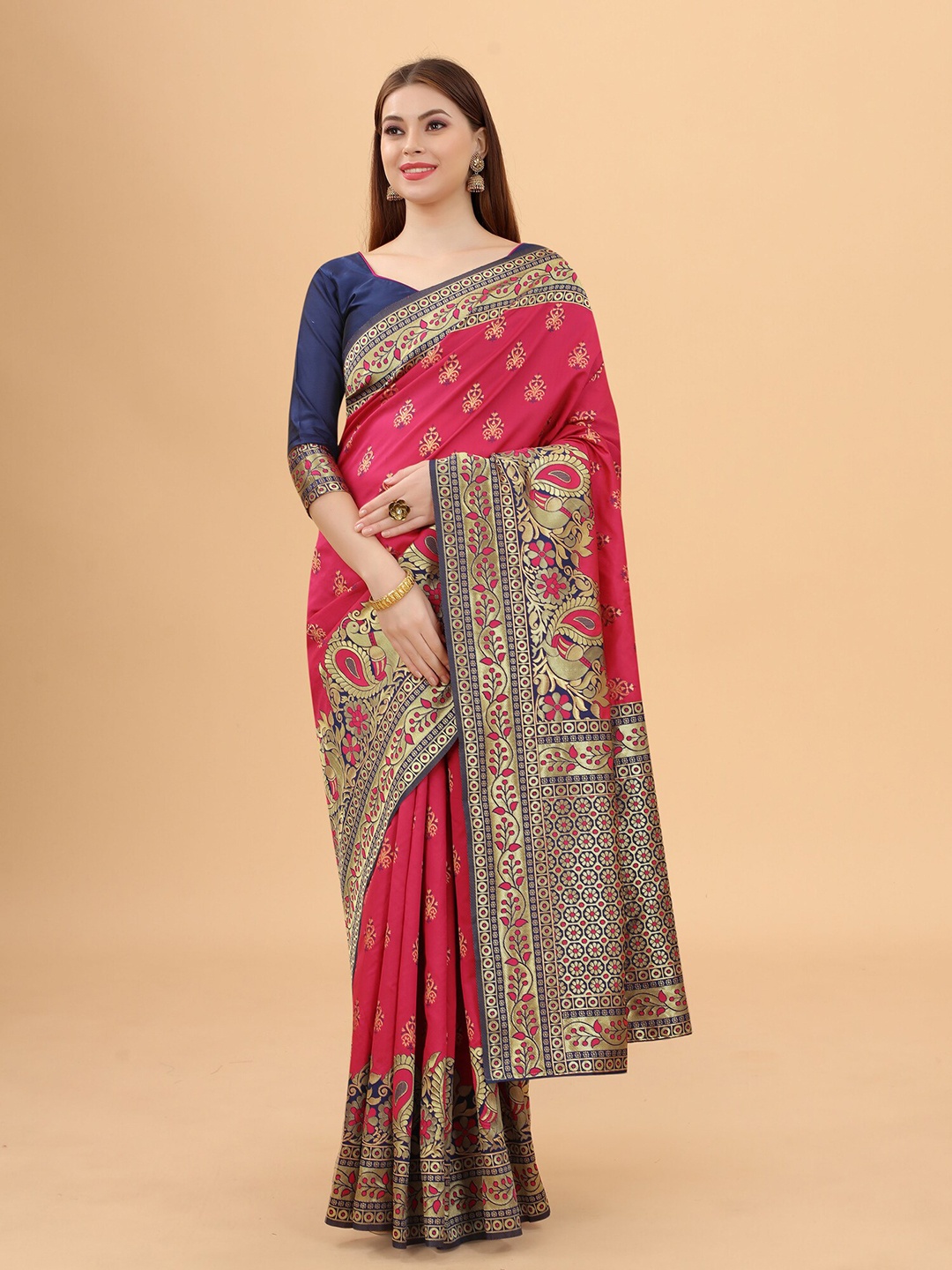 

INDI AVTAAR Women Red & Gold-Toned Woven Design Zari Silk Cotton Banarasi Saree