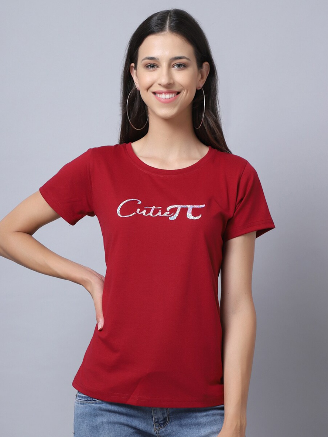 

UnaOne Women Plus Size Maroon Printed Slim Fit T-shirt