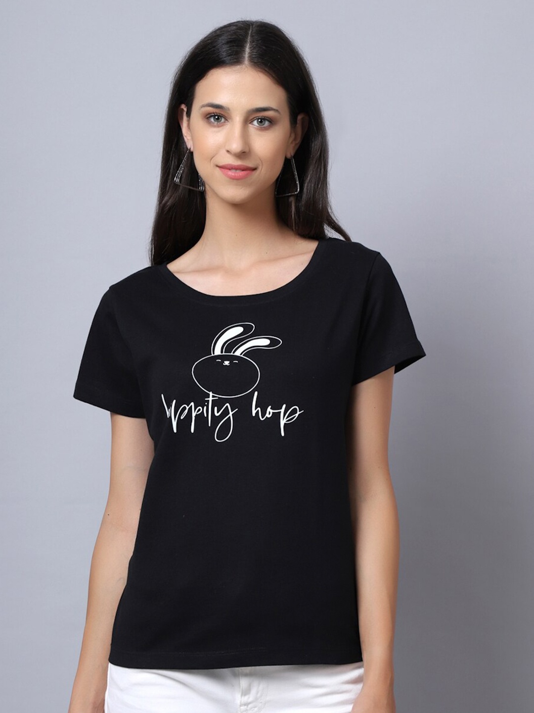

UnaOne Women Black Printed Raw Edge Slim Fit T-shirt