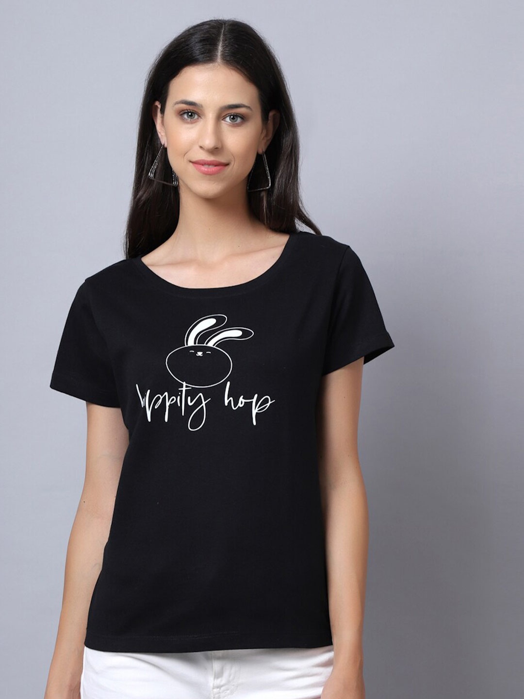 

UnaOne Women Plus Size Black Printed Slim Fit Cotton T-shirt