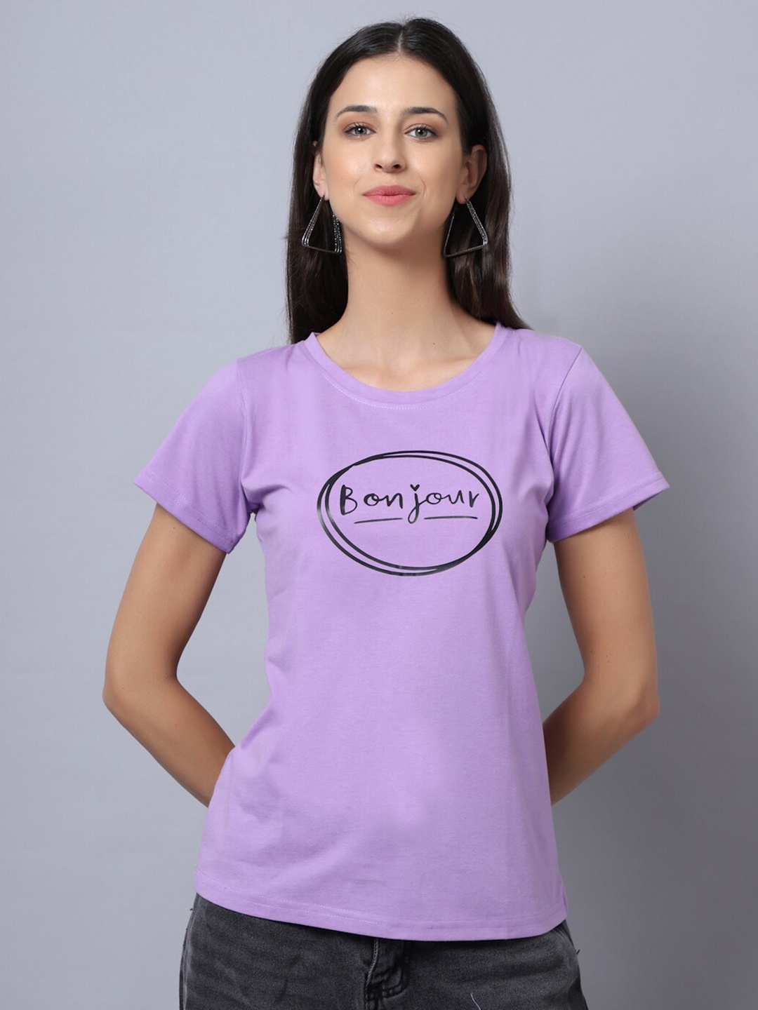 

UnaOne Women Lavender & soap Typography Printed Slim Fit T-shirt