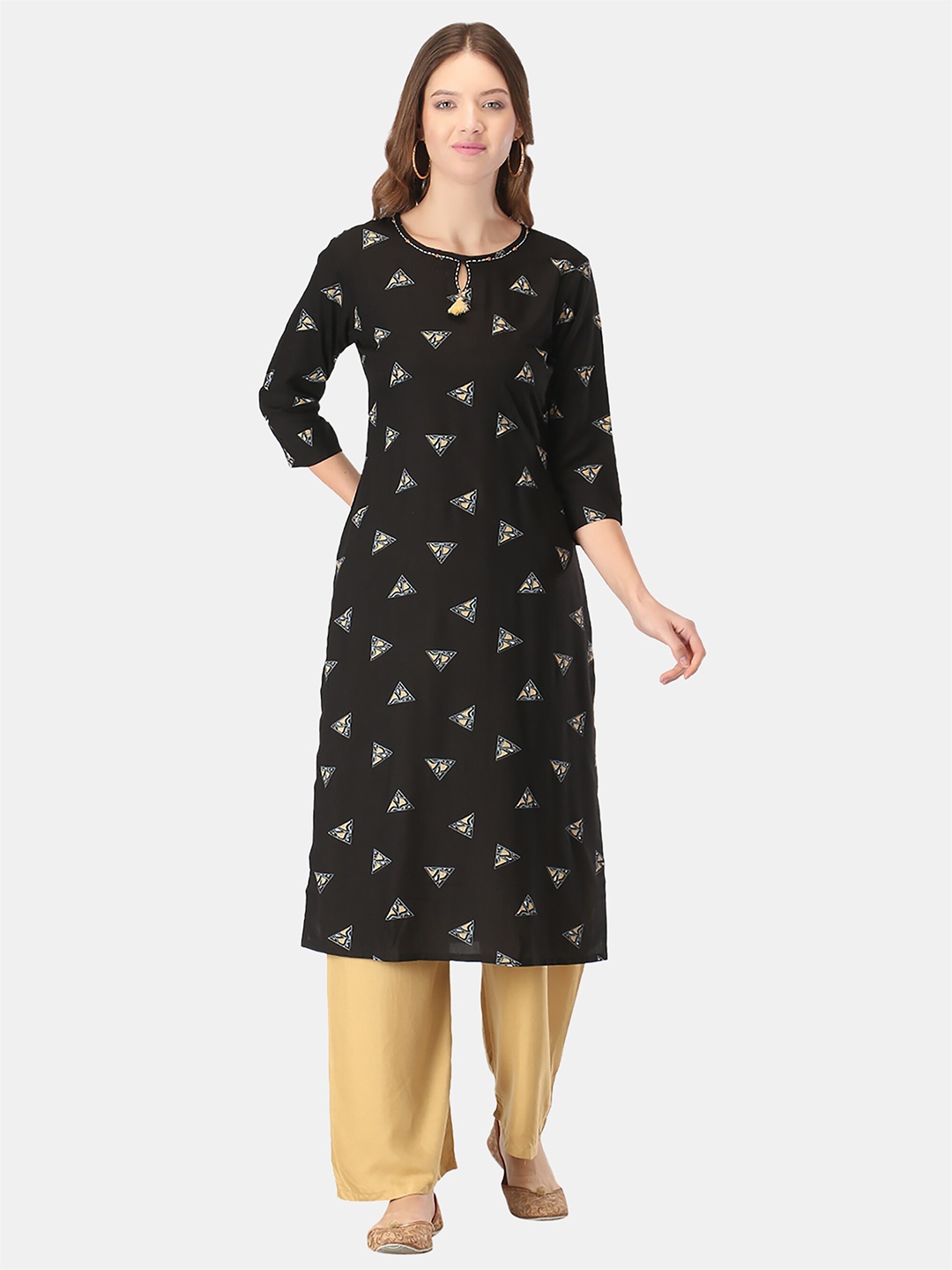 

FEMMIBELLA Women Black Geometric Printed Straight Kurta