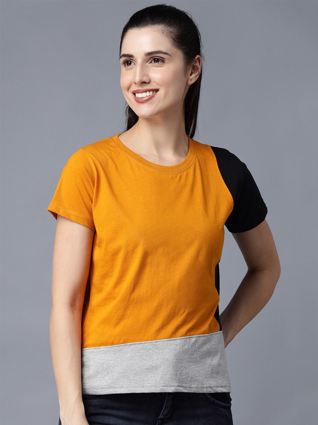 

THE EG STORE Women Yellow Colourblocked T-shirt