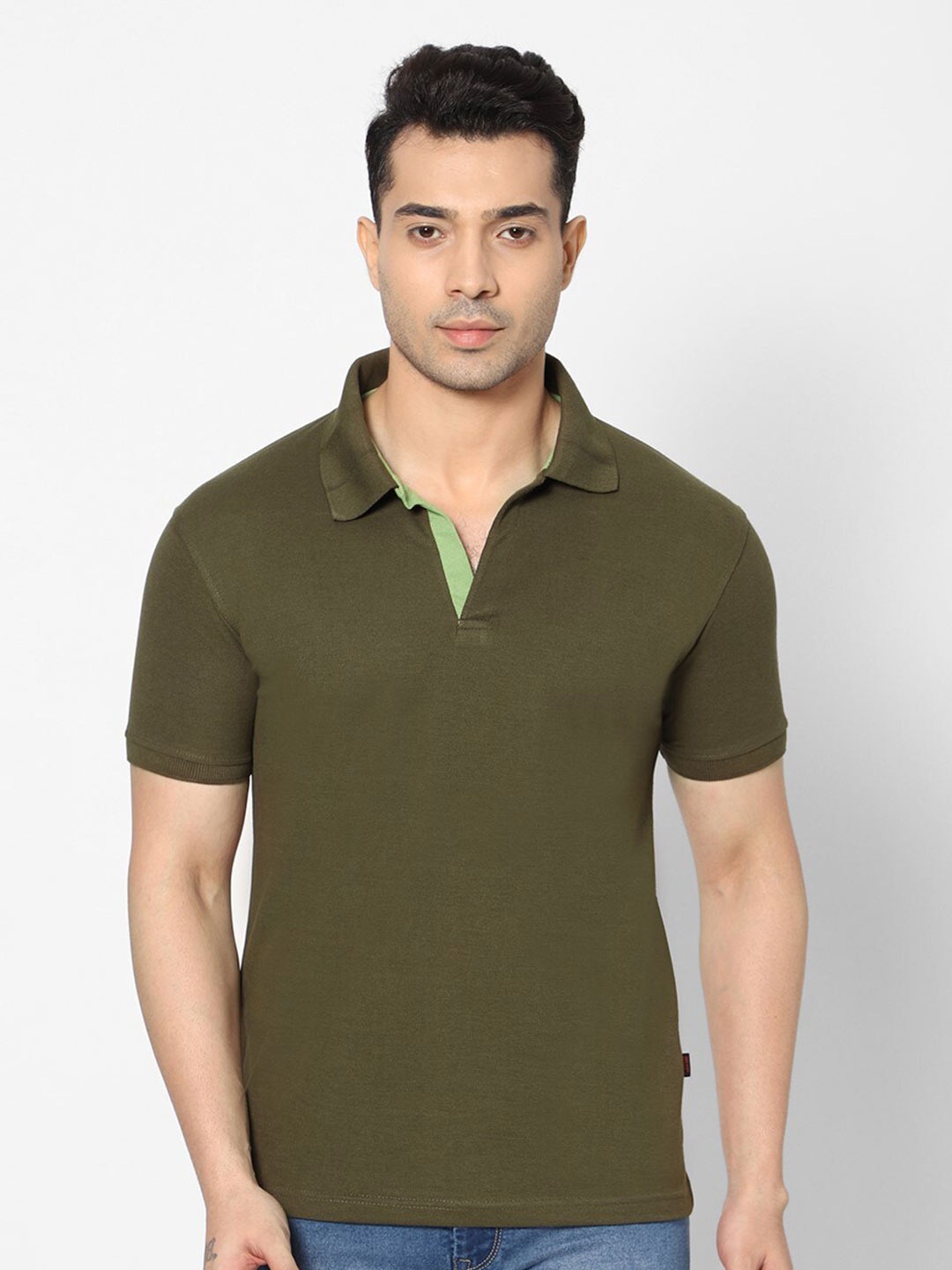 

HJ HASASI Men Olive Green Polo Collar Slim Fit T-shirt