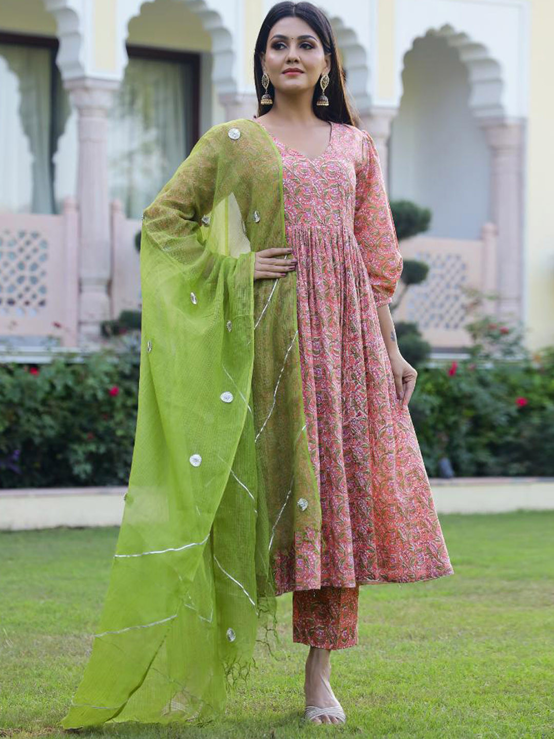 

Baisacrafts Women Coral Floral Printed Pure Cotton Kurta with Trousers & With Dupatta