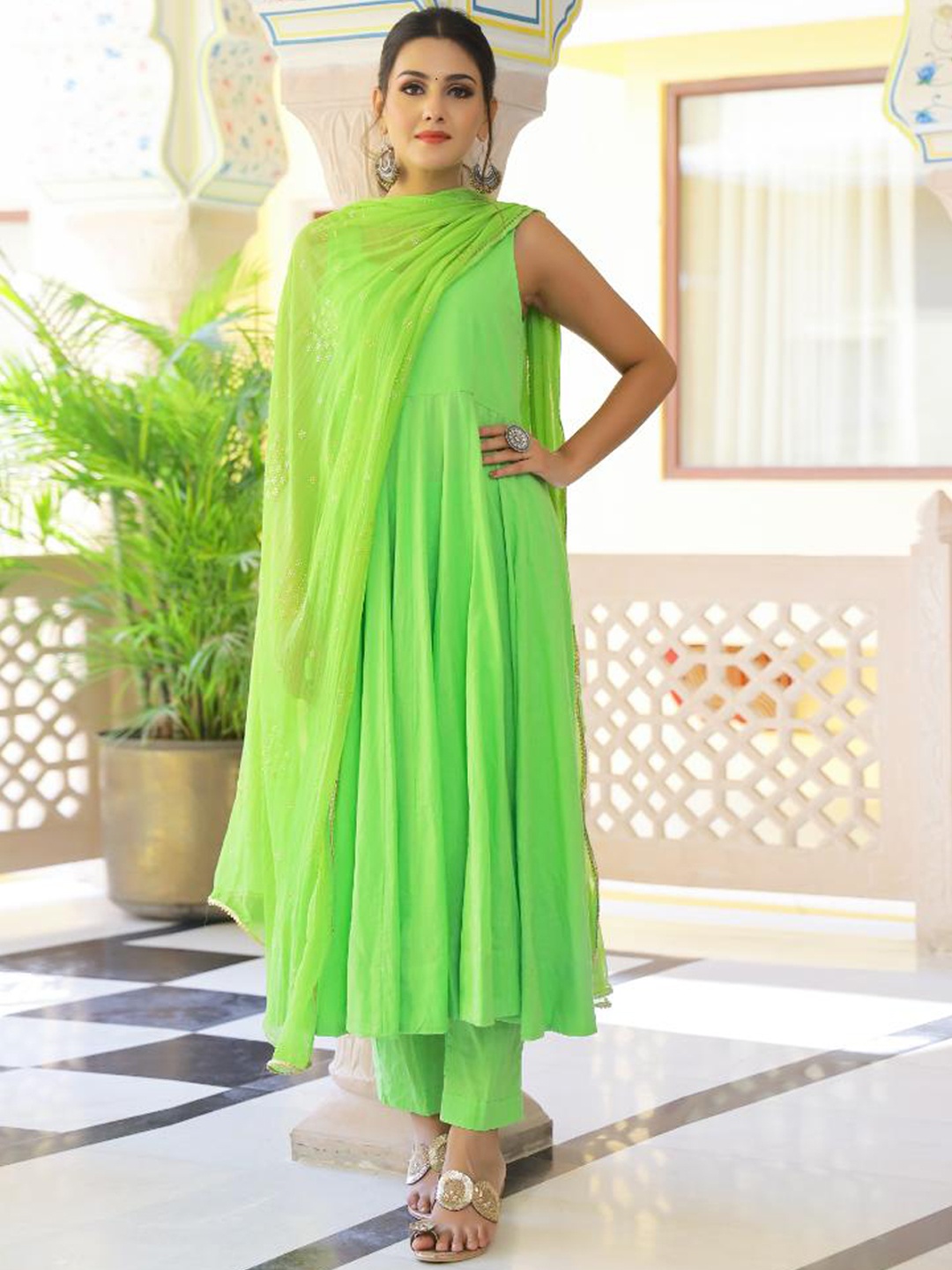 

Baisacrafts Women Green Pure Cotton Kurta with Trouser & Dupatta