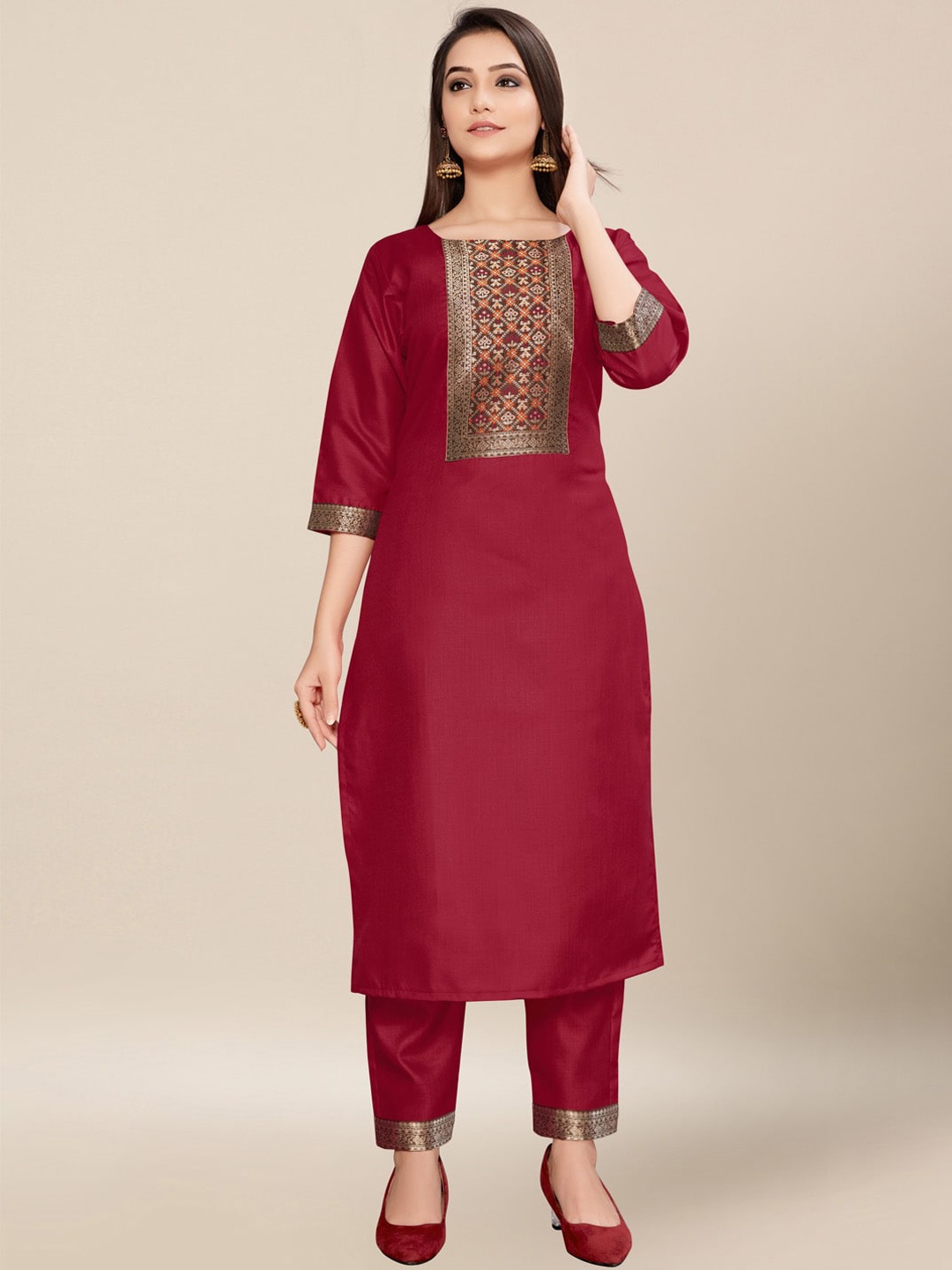 

AYKA CLOTHINGS Women Maroon Yoke Design Cotton Kurta with Trousers