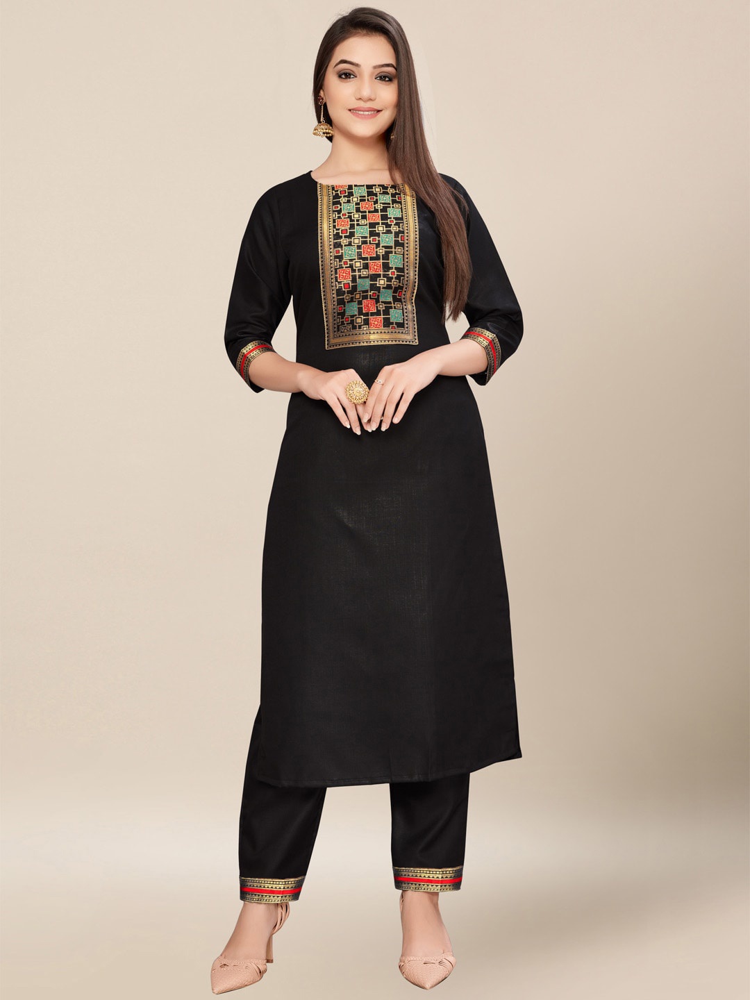 AYKA CLOTHINGS Women Black Floral Yoke Design Layered Patchwork Pure Cotton Kurti with Trousers