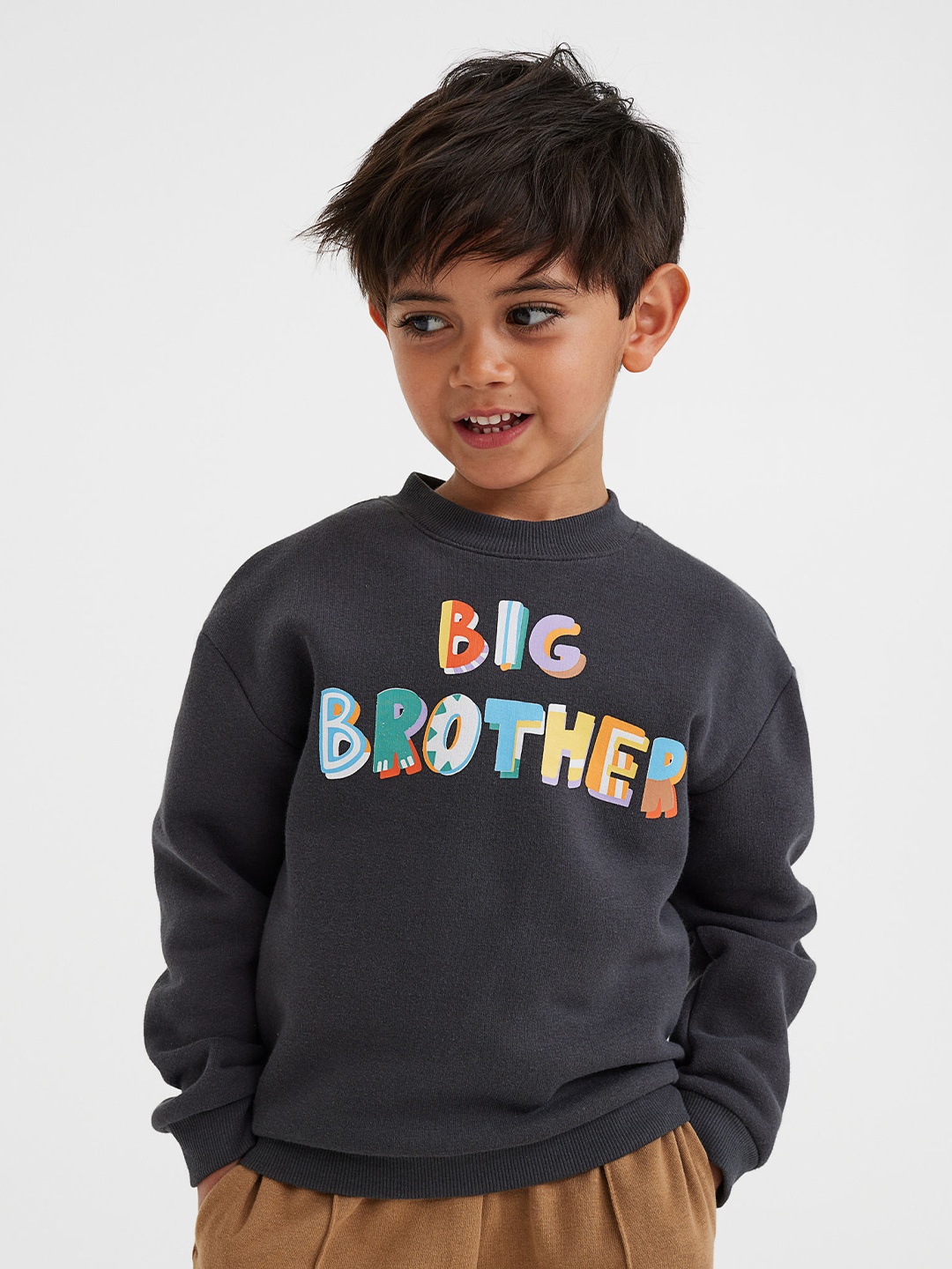 

H&M Boys Black Printed Sweatshirt