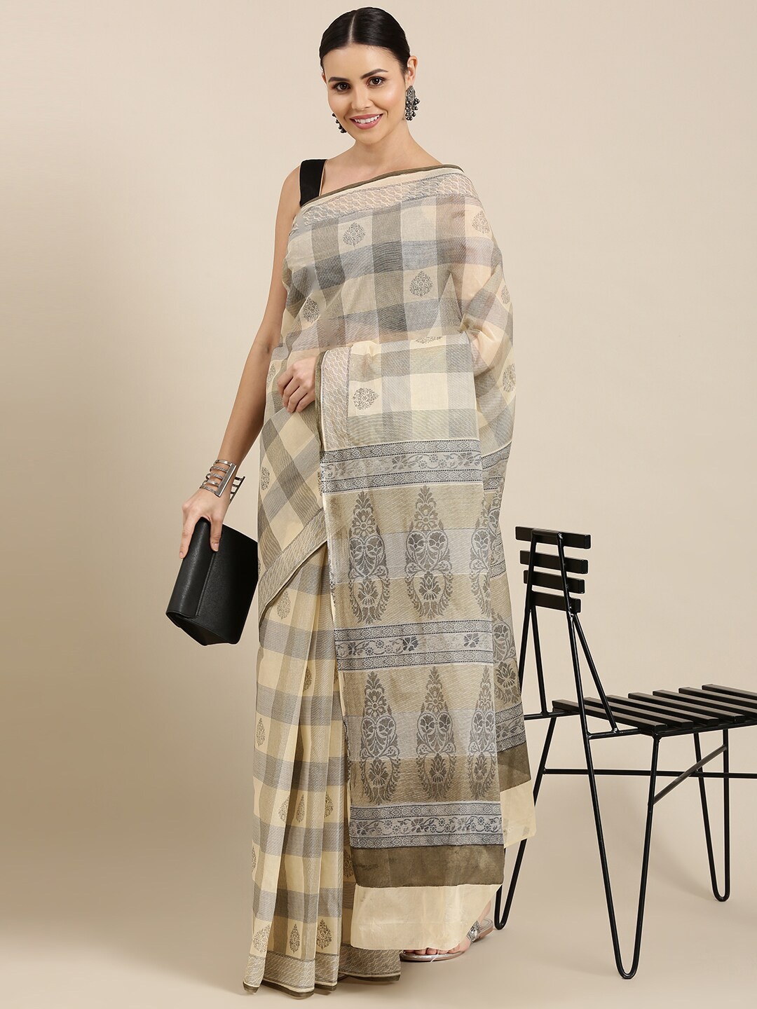 

The Chennai Silks Cream-Coloured & Grey Checked Pure Cotton Fusion Saree