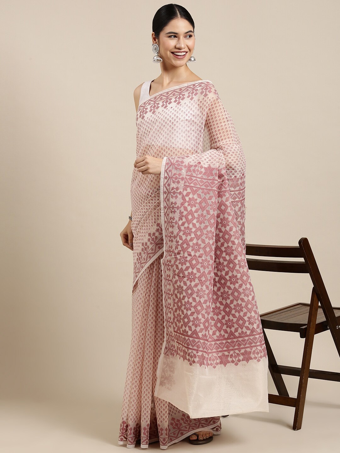 

The Chennai Silks Off White & Peach-Coloured Floral Supernet Fusion Kota Saree