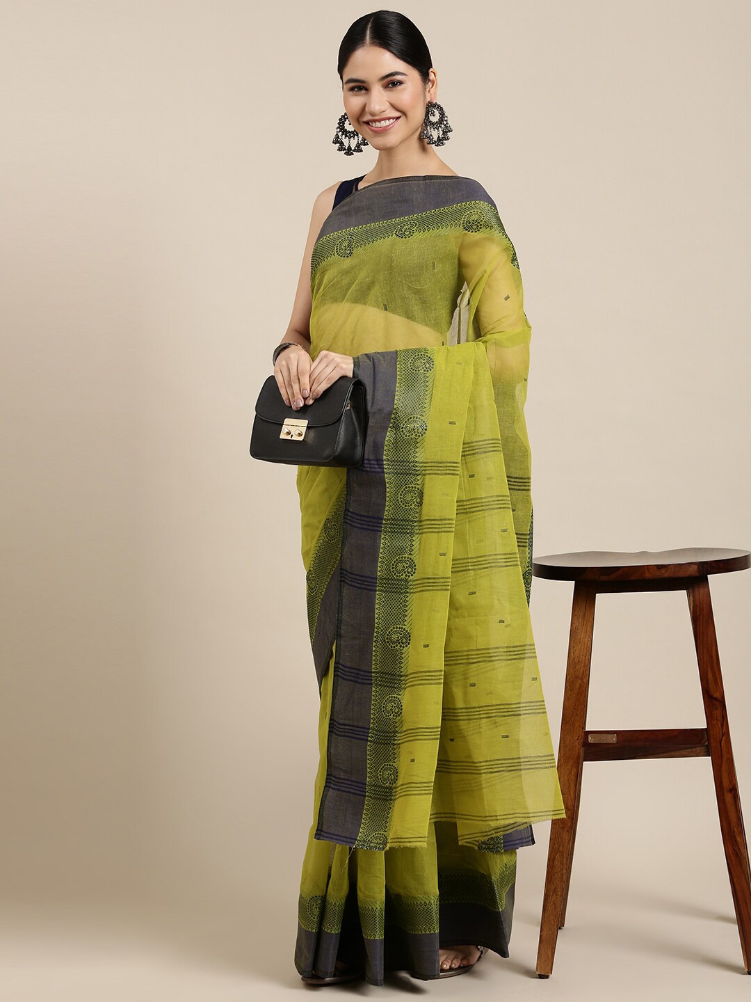 

The Chennai Silks Green & Grey Ethnic Motifs Pure Cotton Fusion Taant Saree