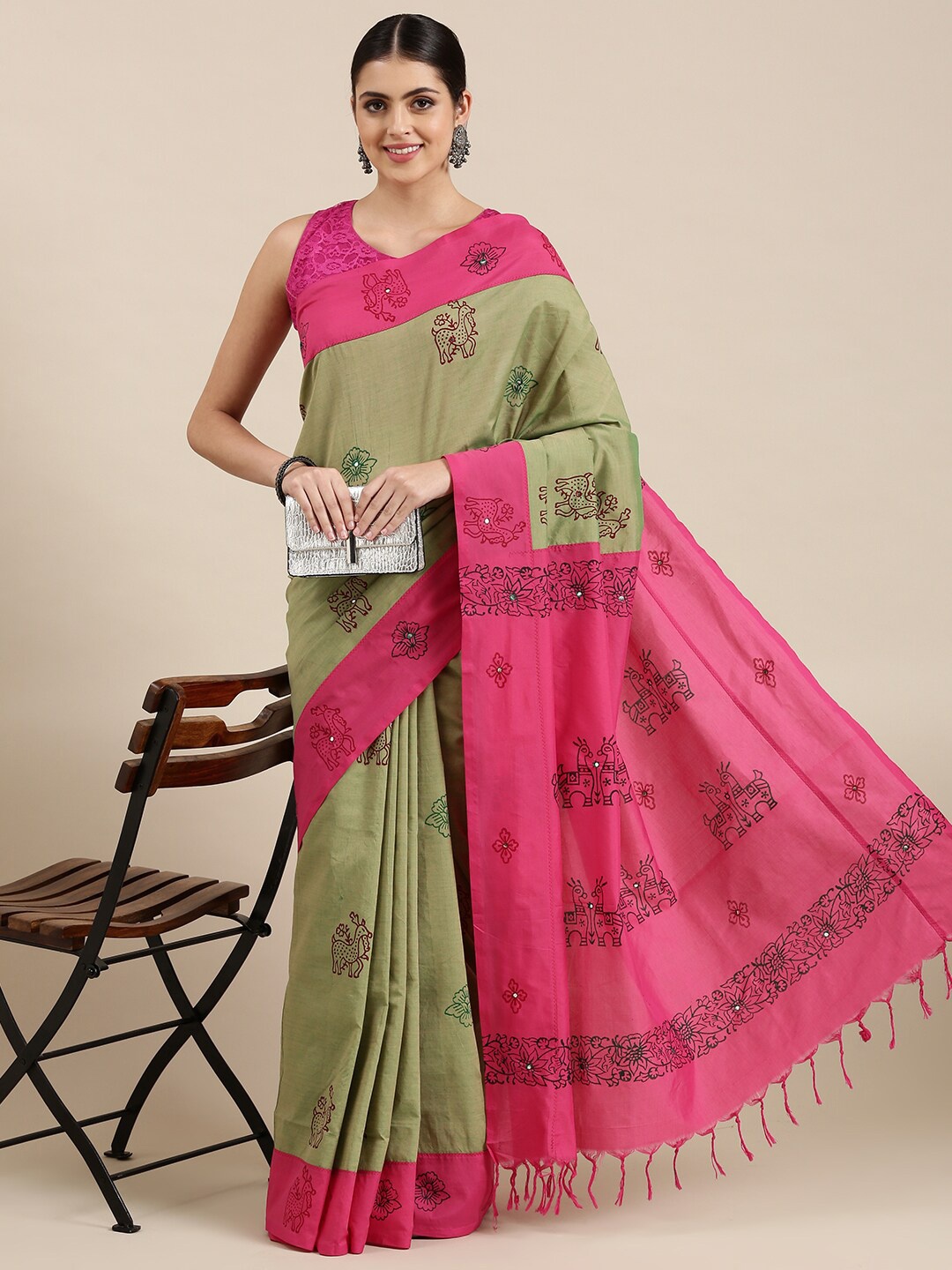 

The Chennai Silks Green & Pink Embellished Mirror Work Fusion Block Print Saree