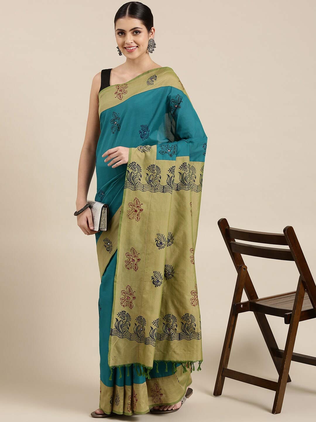 

The Chennai Silks Turquoise Blue & Beige Floral Mirror Work Fusion Block Print Saree