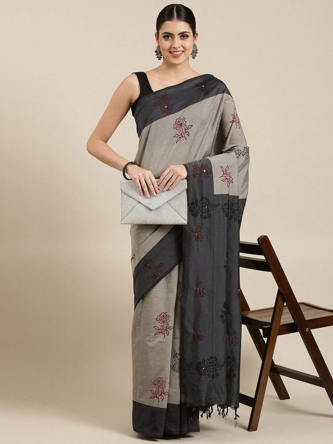 

The Chennai Silks Grey & Red Floral Mirror Work Fusion Block Print Saree