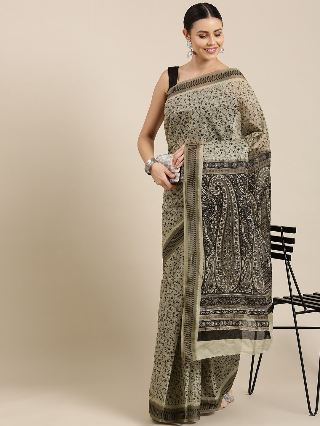 

The Chennai Silks Beige & Green Floral Pure Cotton Saree