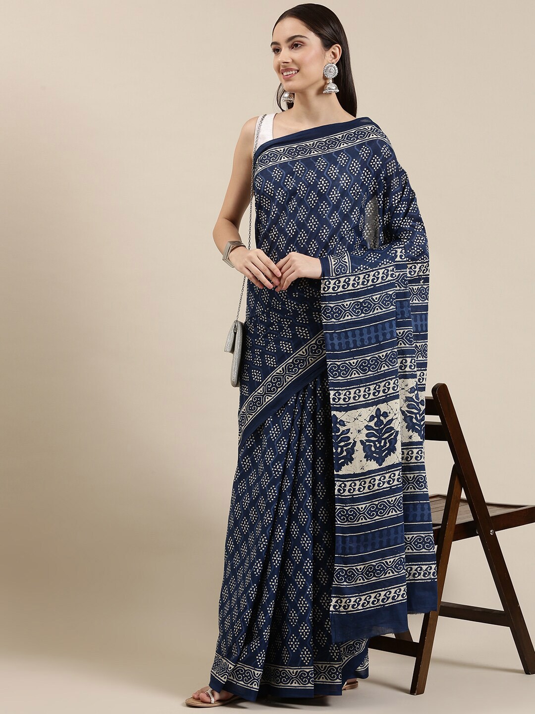 

The Chennai Silks Navy Blue & White Floral Pure Cotton Block Print Saree