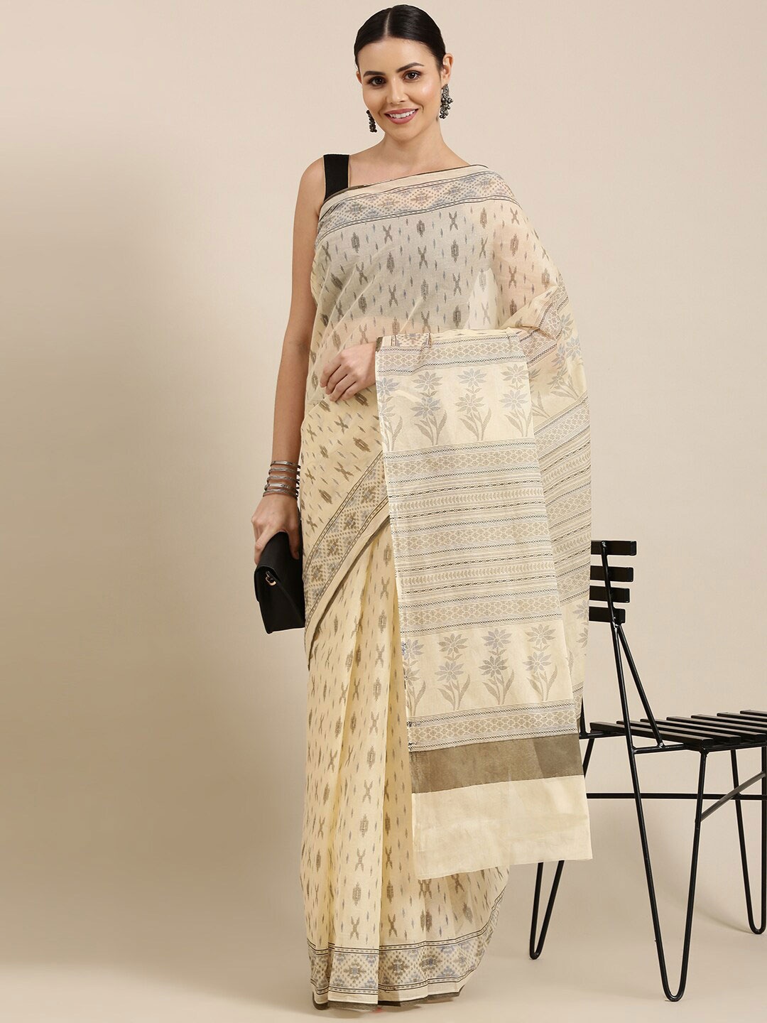 

The Chennai Silks Cream-Coloured & Grey Pure Cotton Saree