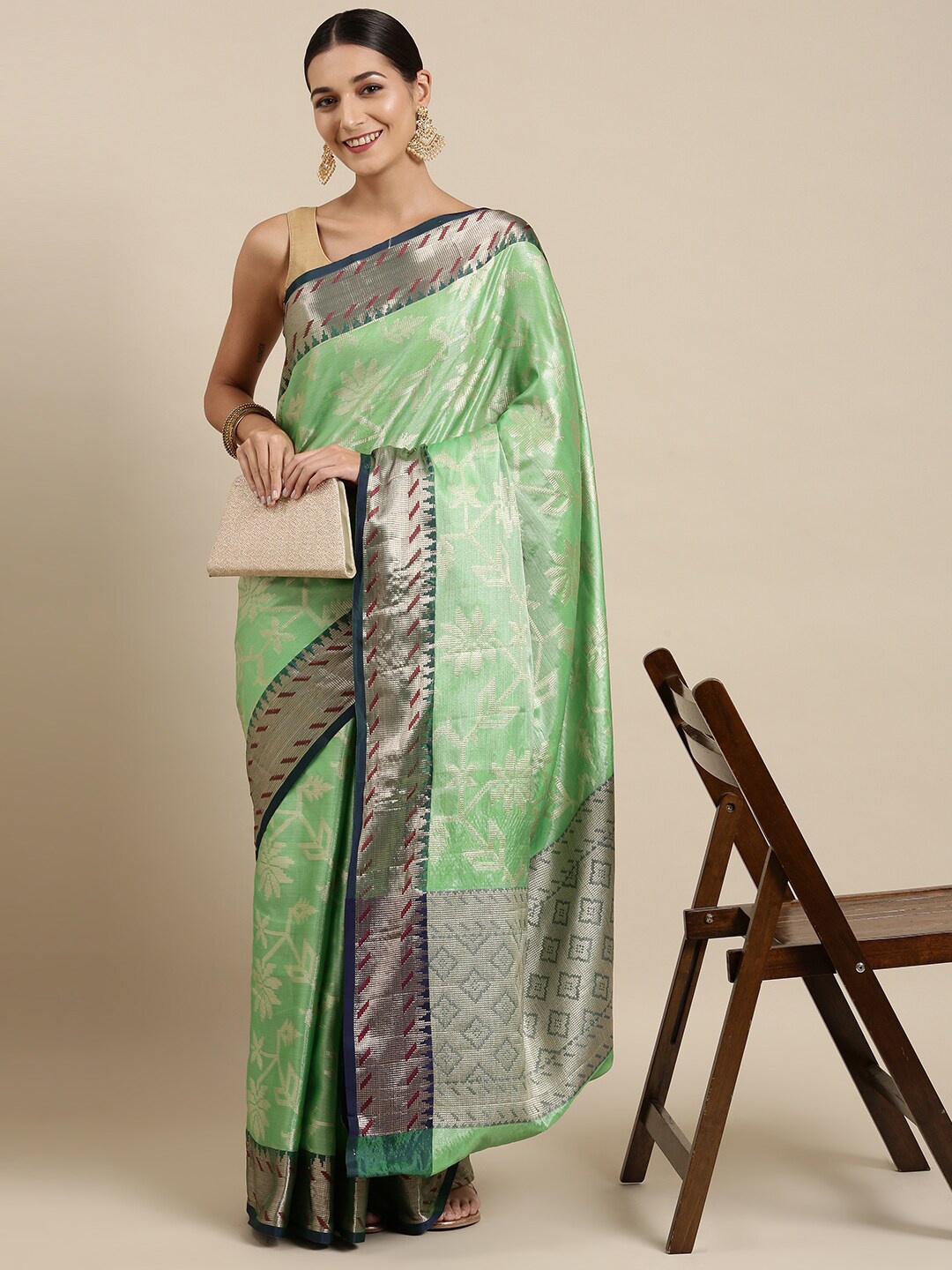 

The Chennai Silks Green & Silver-Toned Floral Zari Organza Fusion Banarasi Saree