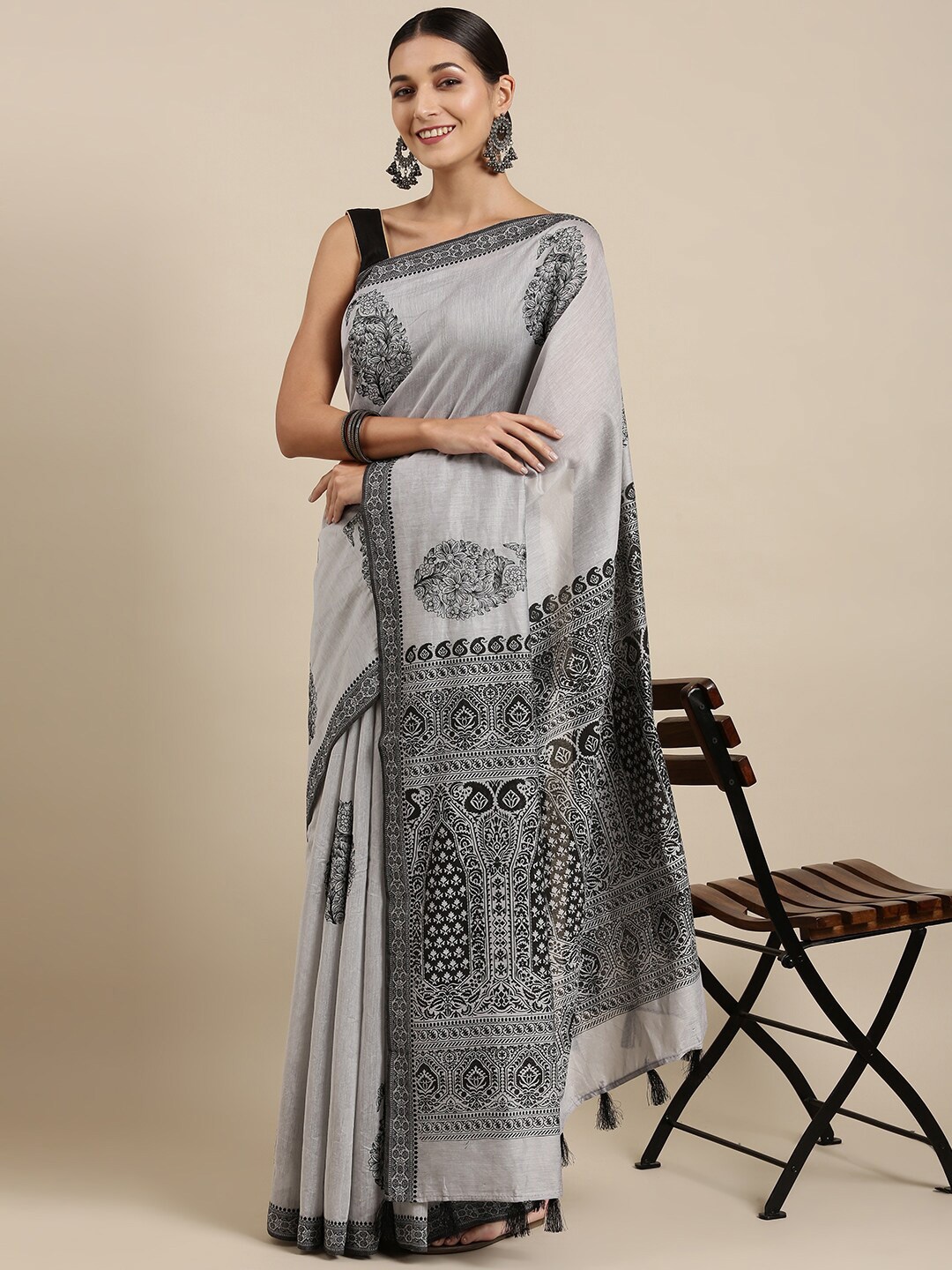 

The Chennai Silks Grey & Black Ethnic Motifs Pure Cotton Fusion Chanderi Saree