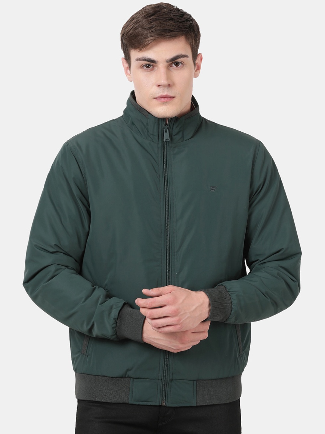 

t-base Men Green Windcheater and Water Resistant Bomber Jacket