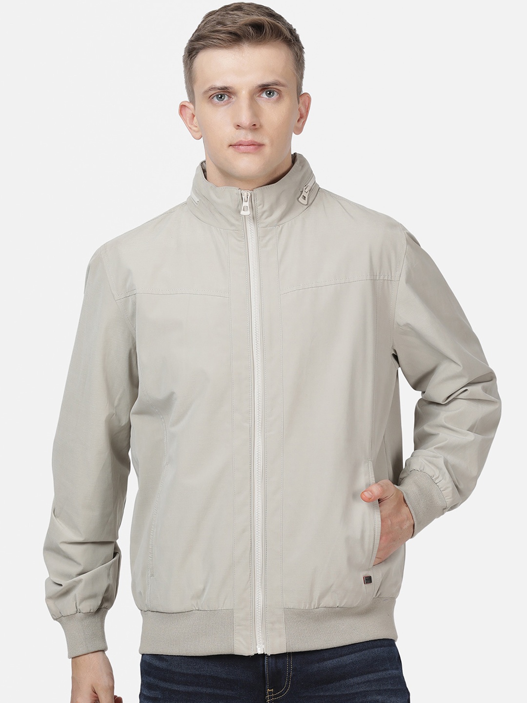 

t-base Men Cream-Coloured Lightweight Bomber Jacket