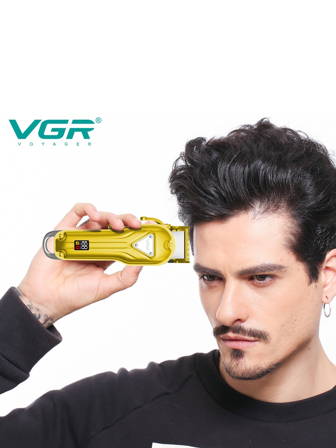

VGR Men Voyager V-134 Professional Hair Clipper Trimmer with 300 Min Runtime - Gold
