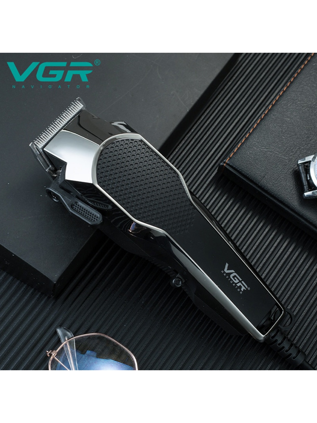

VGR Men Voyager V-130 Professional Hair Clipper Trimmer with 300 Min Runtime - Black