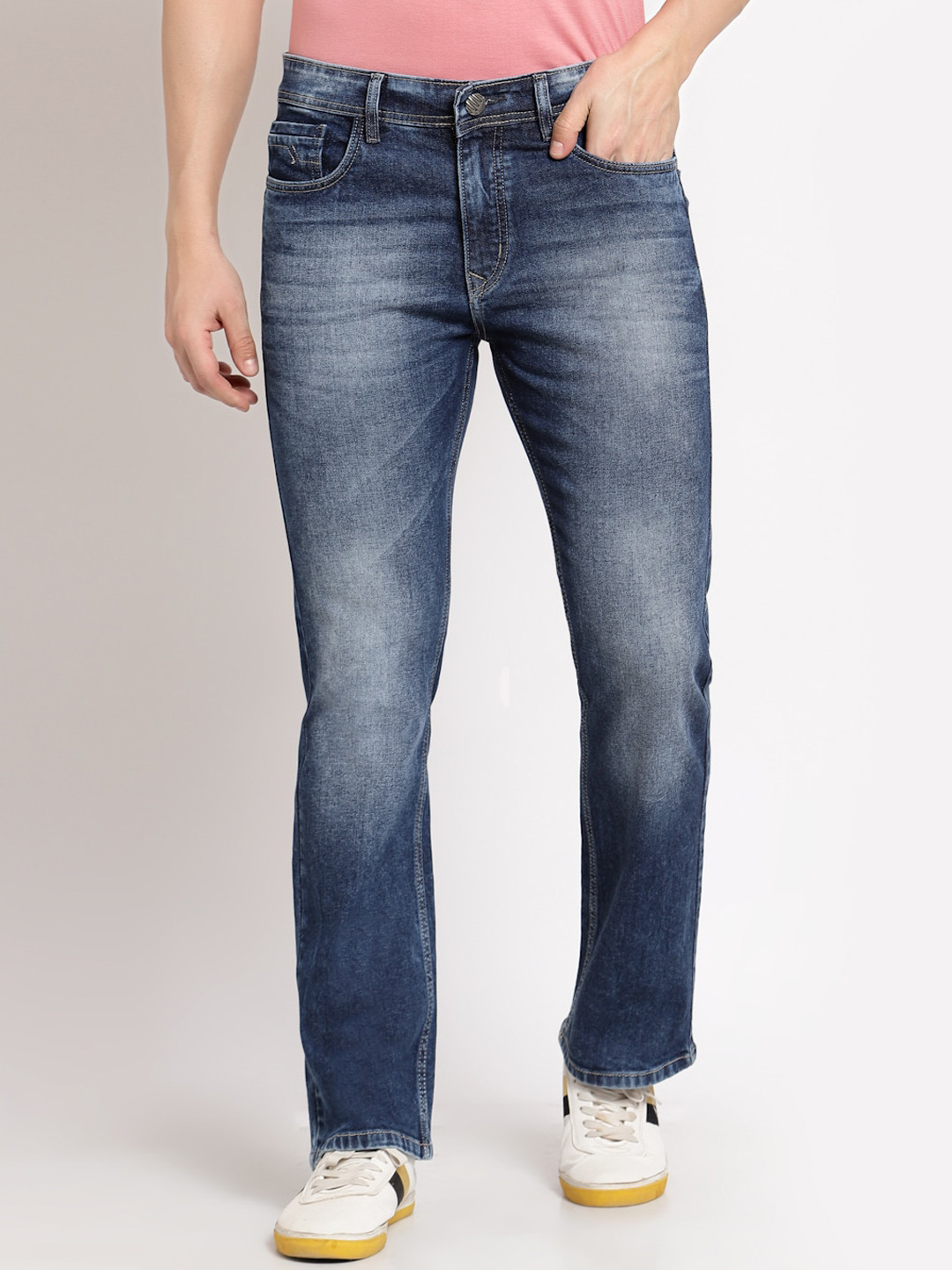 

FEVER Men Blue Bootcut Fit Heavy Fade Stretchable Jeans