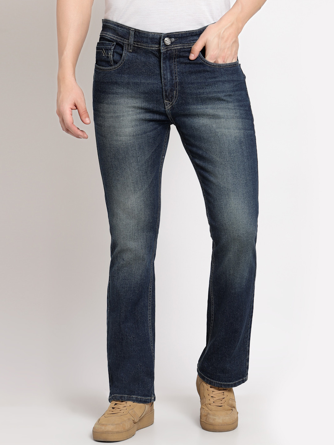 

FEVER Men Blue Bootcut Fit Heavy Fade Stretchable Jeans