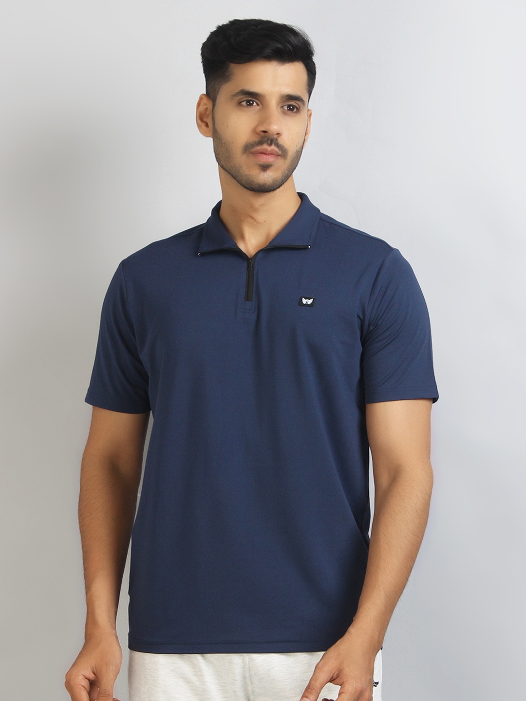 

SIAPA Men Blue Polo Collar T-shirt