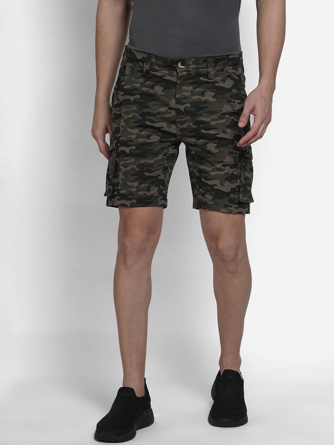 

Wildcraft Men Olive Green Camouflage Printed Cargo Shorts