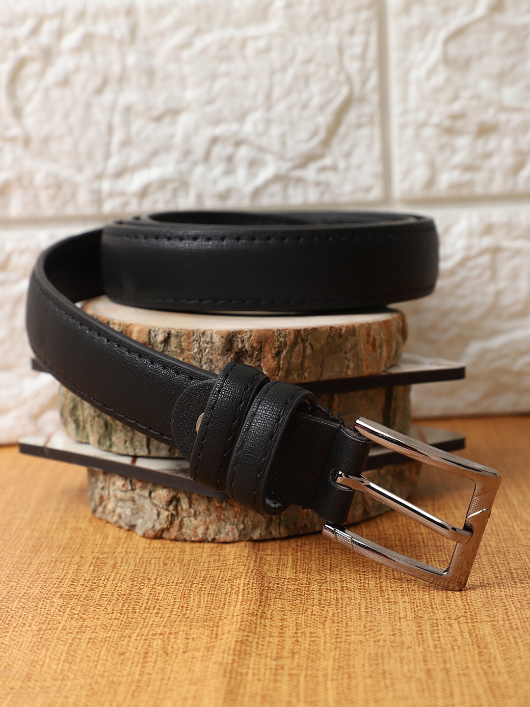 

The Mini NEEDLE Women Black PU Belt