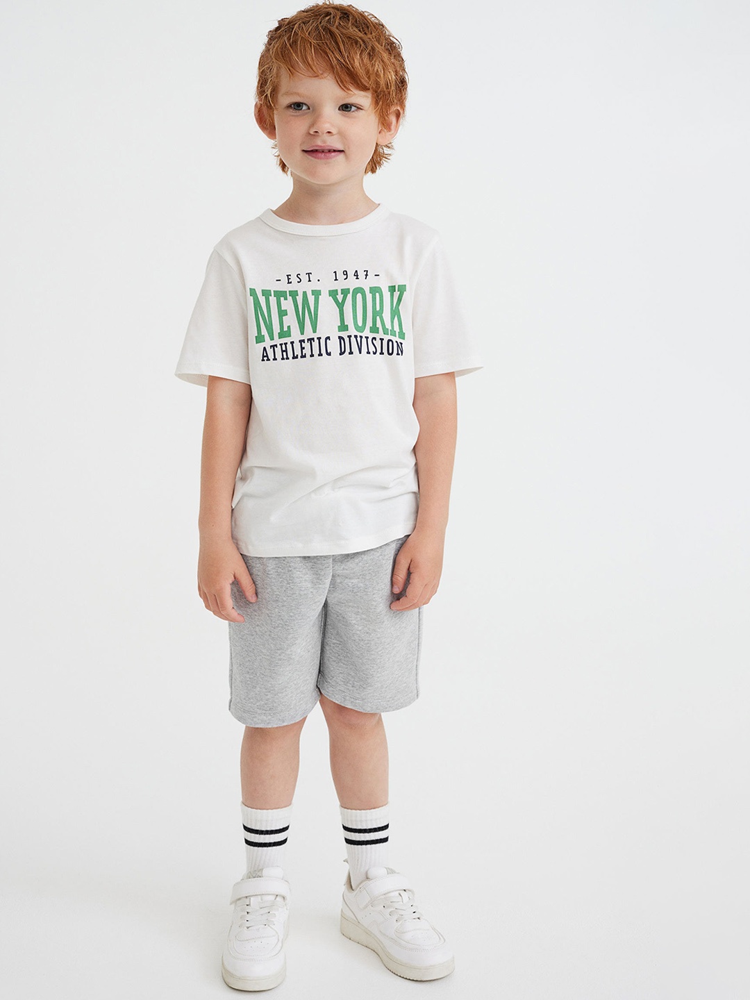 

H&M Boys Grey Solid Sweatshorts