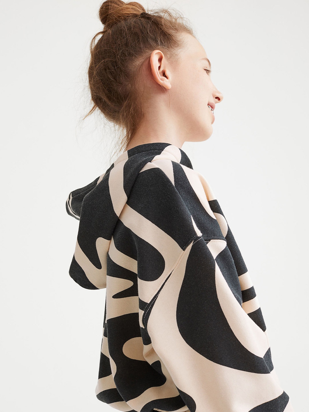 

H&M Girls Beige Printed Oversized Hoodie