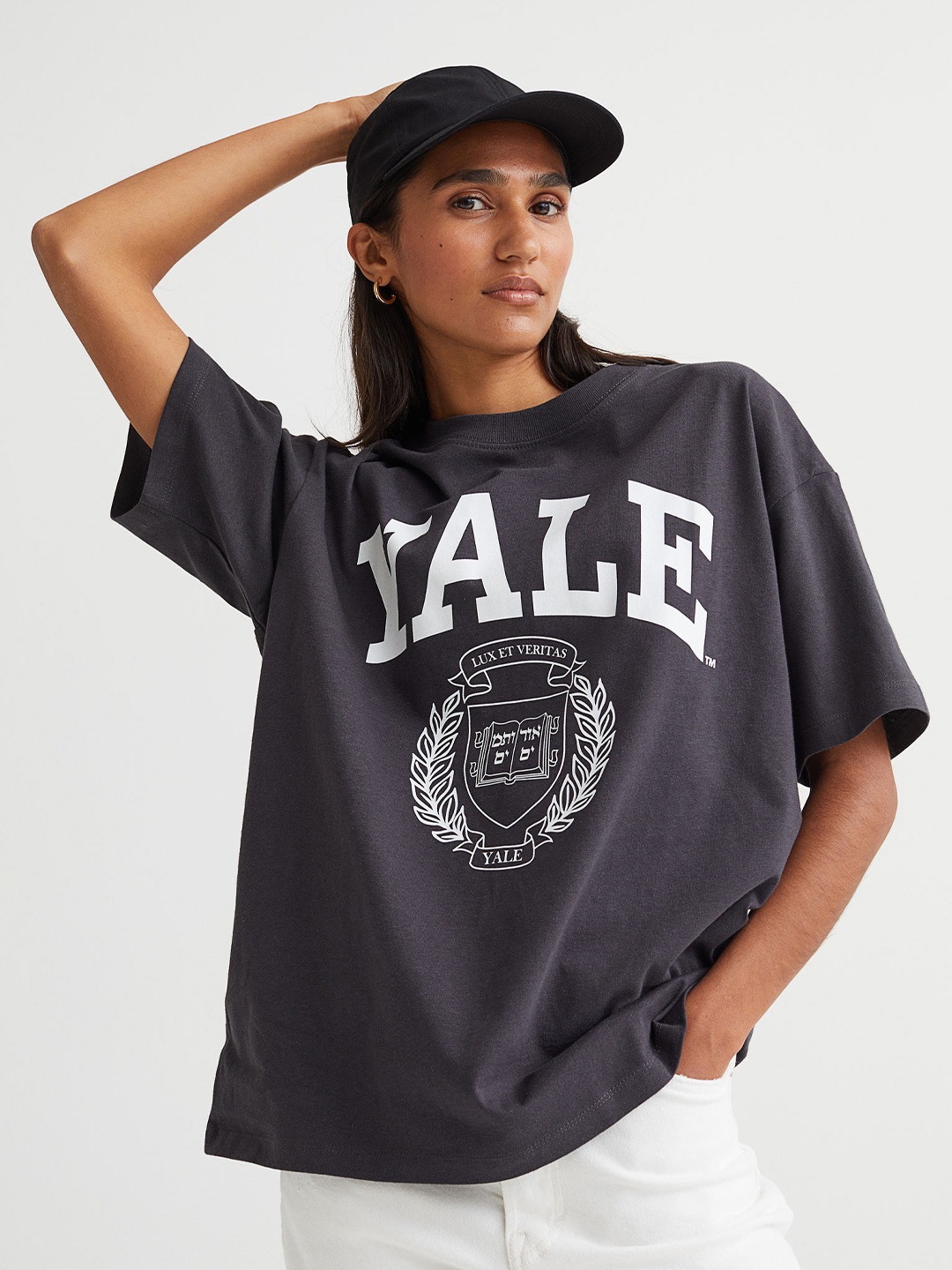 

H&M Women Grey Oversized Printed T-shirt