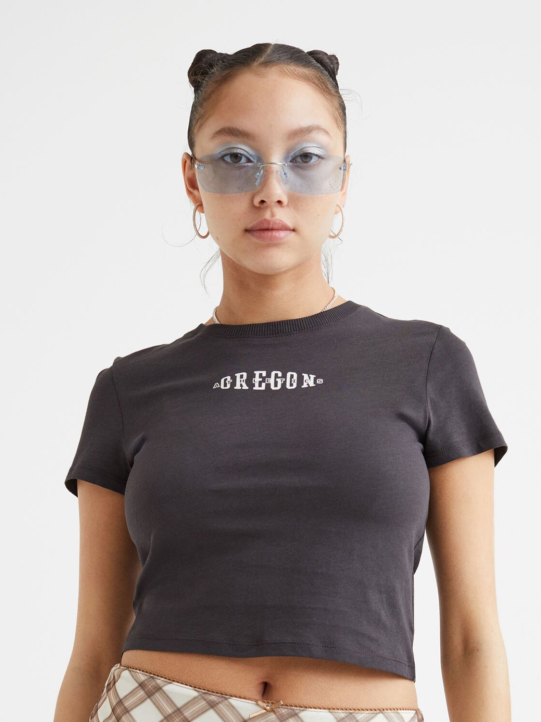 

H&M Black Cropped Printed T-Shirt