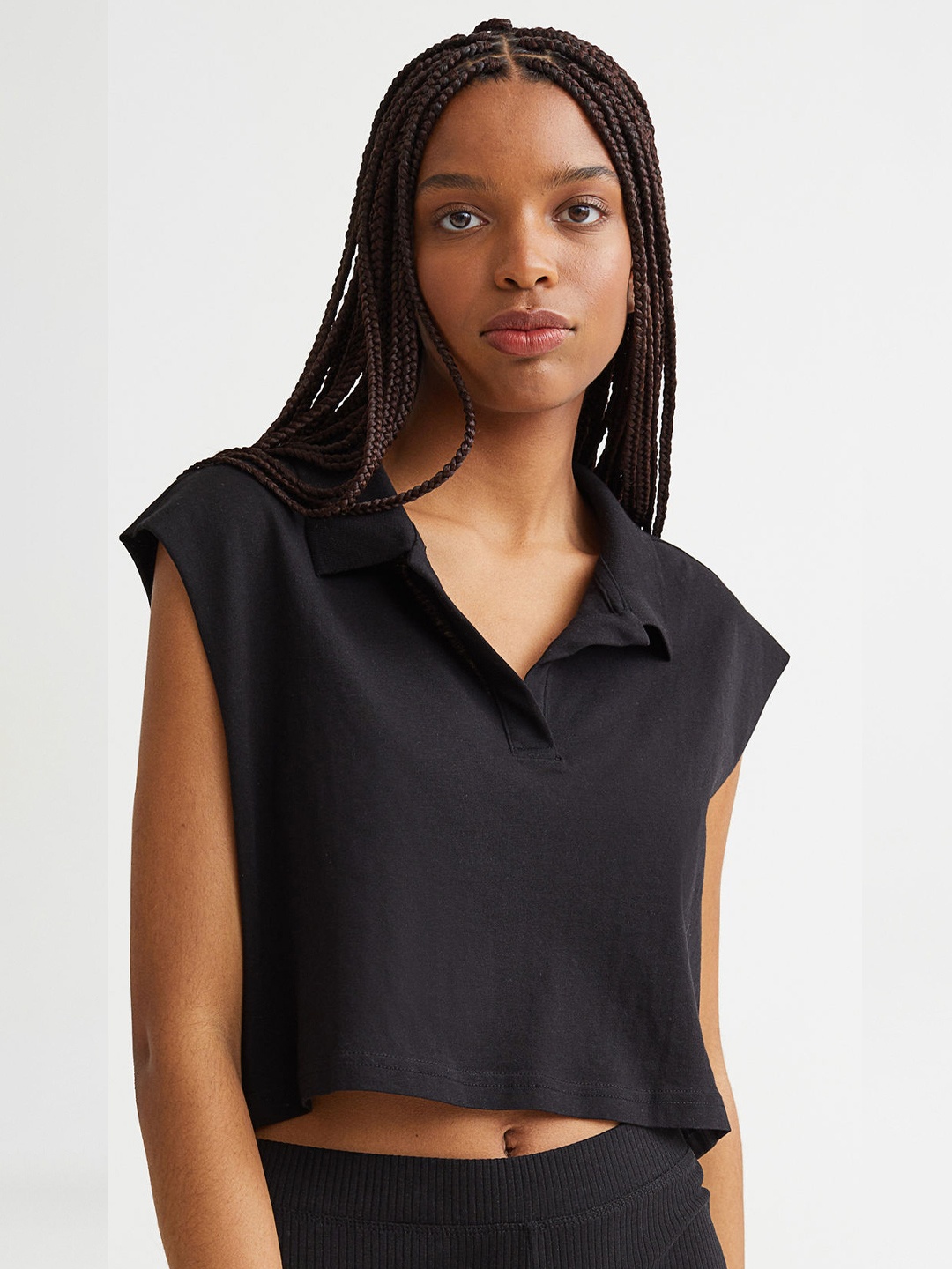 

H&M Black Collared Extended Sleeves Shirt Style Pure Cotton Crop Top