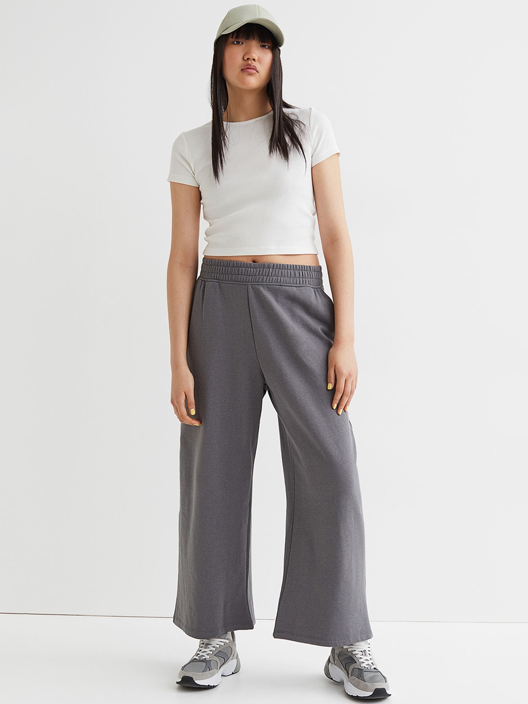 

H&M Women Grey Wide Joggers